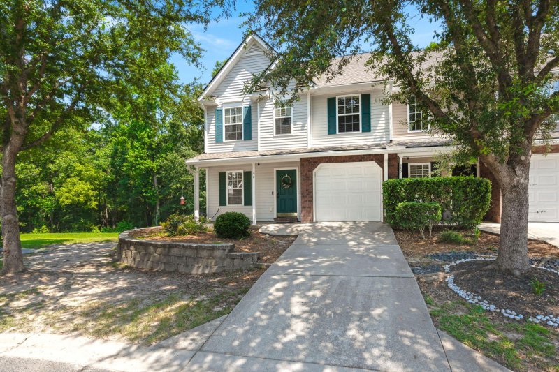 Property image 2 of 190 Darcy Avenue in Persimmon Hill Townhouses, Goose Creek, SC 29445