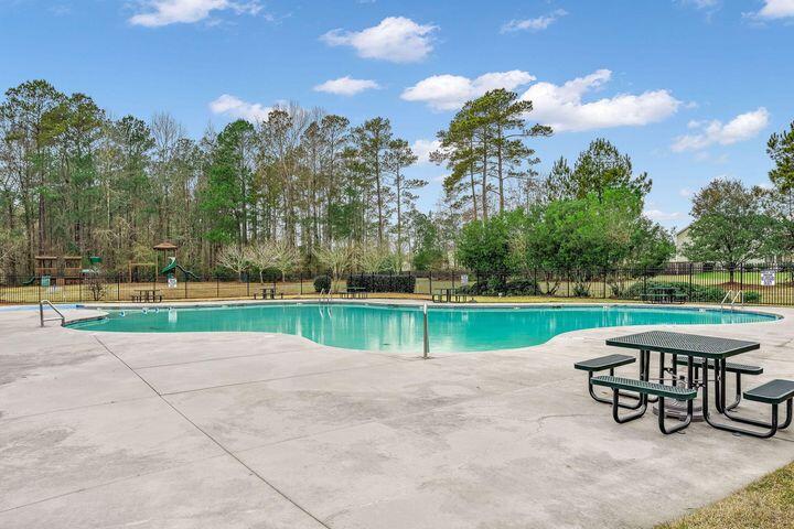 Property image 3 of 315 Flyway Road Road in Liberty Hall Plantation, Goose Creek, SC 29445