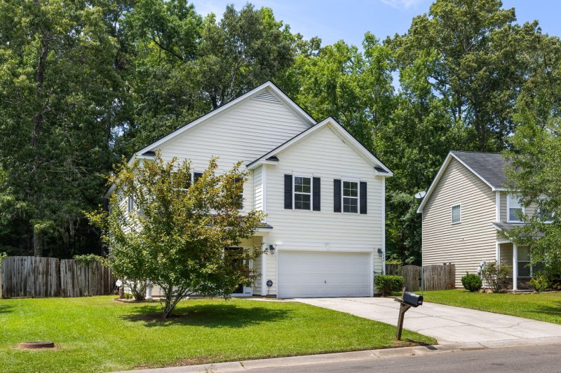 3004 Nantuckett Avenue