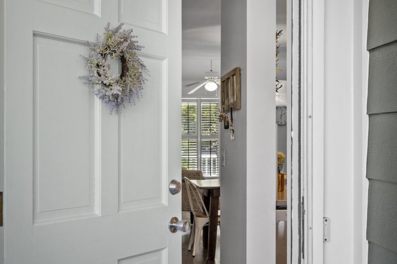 Property image 4 of 11 Ocean Park Court in Beachside, Isle of Palms, SC 29451