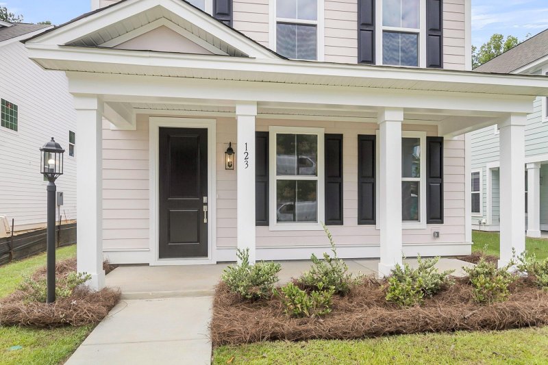 Property image 4 of 123 Cantona Drive in Sweetgrass Station, Summerville, SC 29483