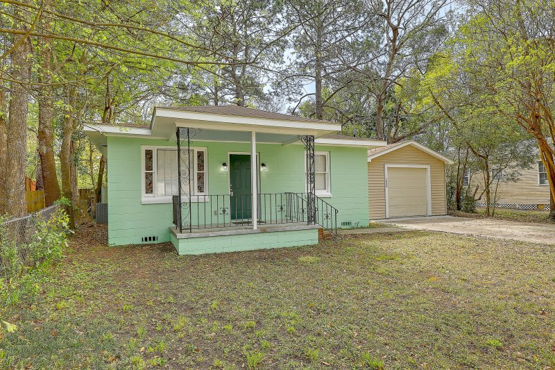 Property image 3 at 1539 Balsam Street, Charleston, SC 29407