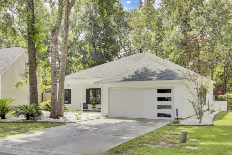 Property image 4 of 8607 Kennestone Lane in Whitehall, North Charleston, SC 29420