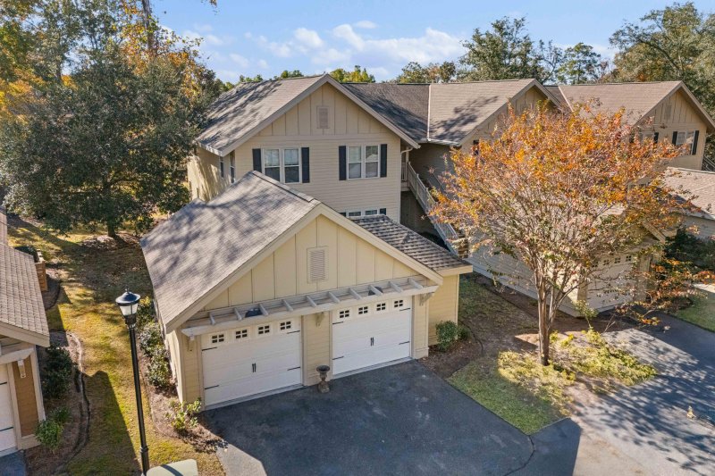 5548 Colonial Chatsworth Circle