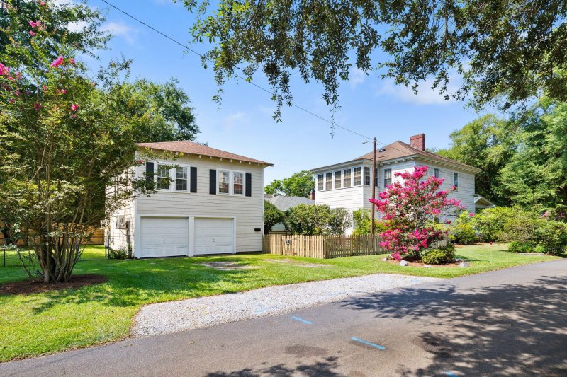 Property image 2 of 4626 O Hear Avenue in Park Circle, North Charleston, SC 29405