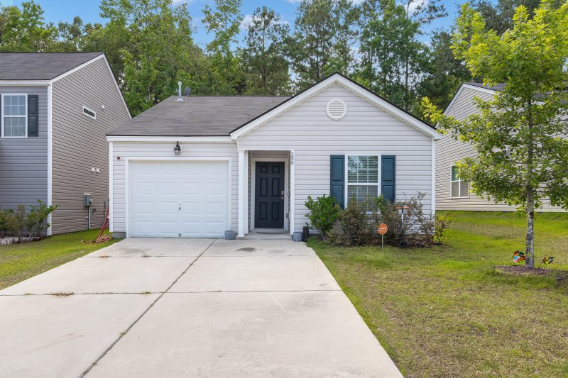 Property image 2 at 200 Keaton Brook Drive, Summerville, SC 29485