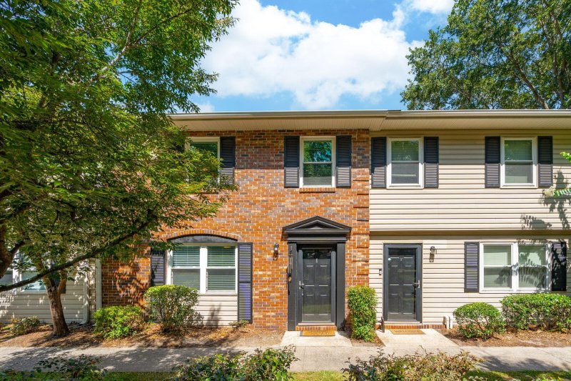Property image 2 of 415 Parkdale Drive 8 in Carolina Cove, Charleston, SC 29414