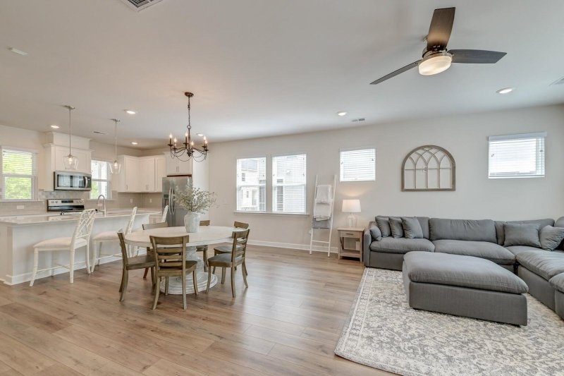 Property image 4 at 207 Winding River Drive, Johns Island, SC 29455