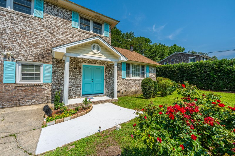 Property image 3 at 1369 Miles Drive, Charleston, SC 29407