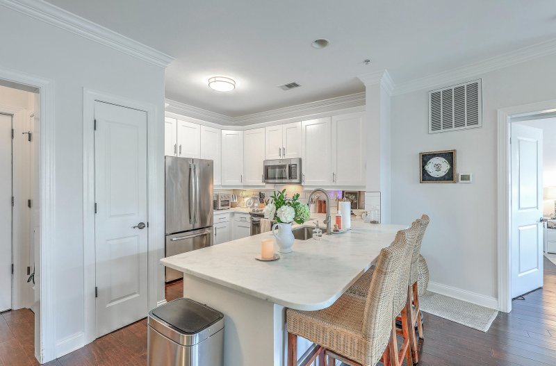 Property image 2 of 21 George Street 203 in George And Society, Charleston, SC 29401