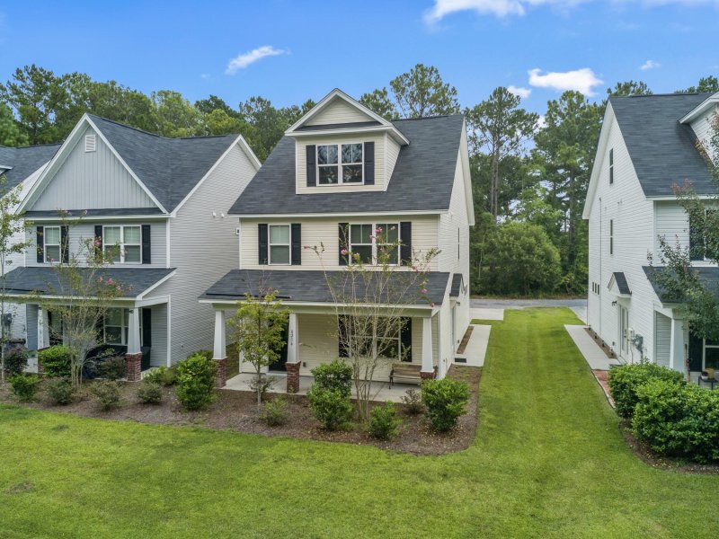 Property image 2 of 8216 S Antler Drive in Baker Plantation, North Charleston, SC 29406