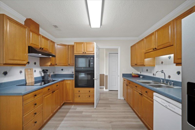 Property image 3 of 9080 Delancey Circle in Elms of Charleston, North Charleston, SC 29406