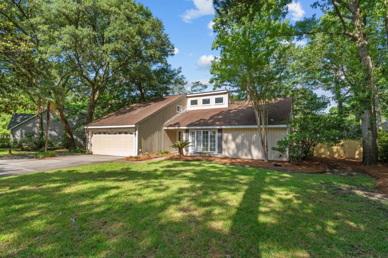 Property image 3 at 1129 Shady Grove Lane, Mount Pleasant, SC 29464