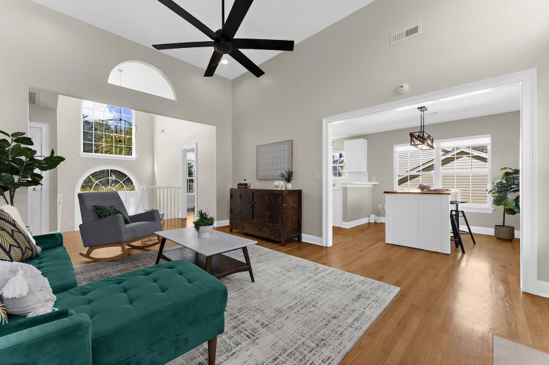 Property image 4 of 1103 Clearspring Drive in Ocean Neighbors, Charleston, SC 29412