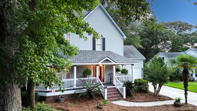 Property image 4 of 111 Long Bow Road in Gahagan, Summerville, SC 29485