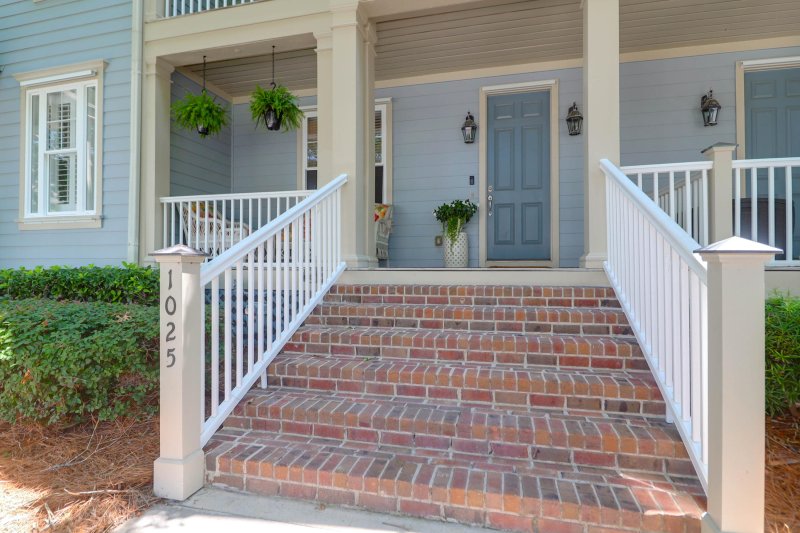 Property image 2 at 1025 Zinser Street, Mount Pleasant, SC 29466