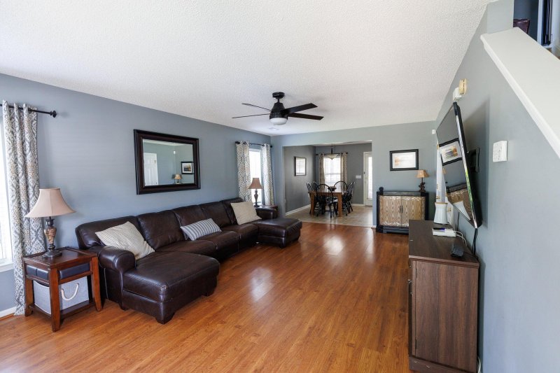 Property image 2 at 5094 Thornton Drive, Summerville, SC 29485