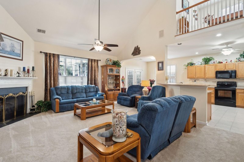 Property image 2 at 123 Thousand Oaks Court, Summerville, SC 29485