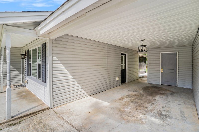 Property image 5 of 7640 Midwood Drive in Pepperhill, North Charleston, SC 29420