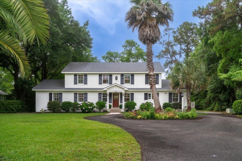 Property image 2 at 375 Seewee Circle, Mount Pleasant, SC 29464