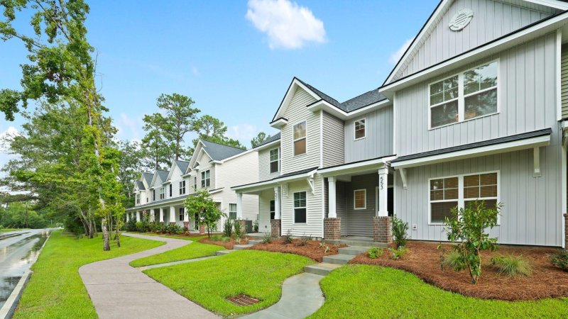Property image 3 of 553 Gahagan Road in Garbon Fields, Summerville, SC 29486