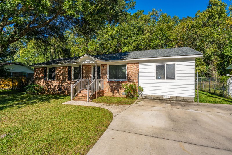 Property image 3 of 1884 Taberwood Circle in Orleans Woods, Charleston, SC 29407