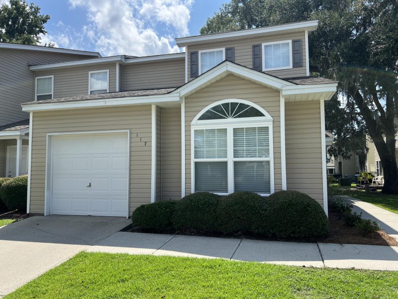 117 Spanish Oaks Lane