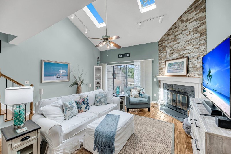 Waterway South, Charleston Community