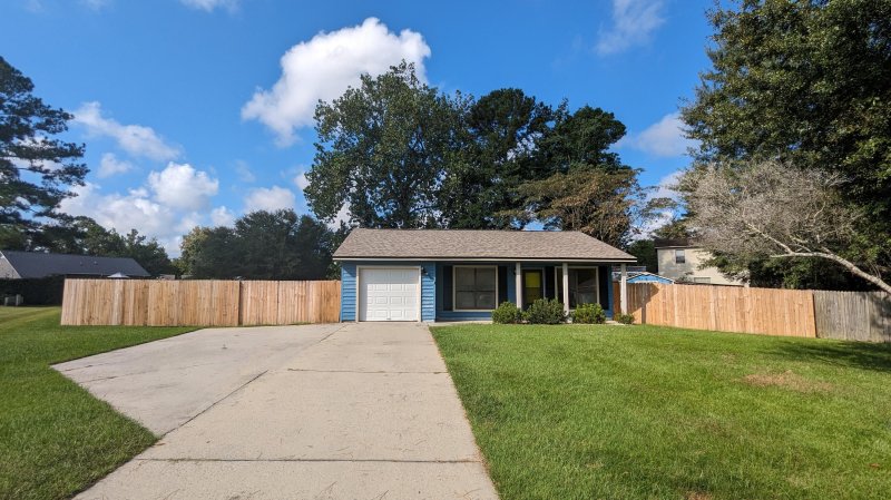 Property image 2 at 106 Sapling Court, Moncks Corner, SC 29461