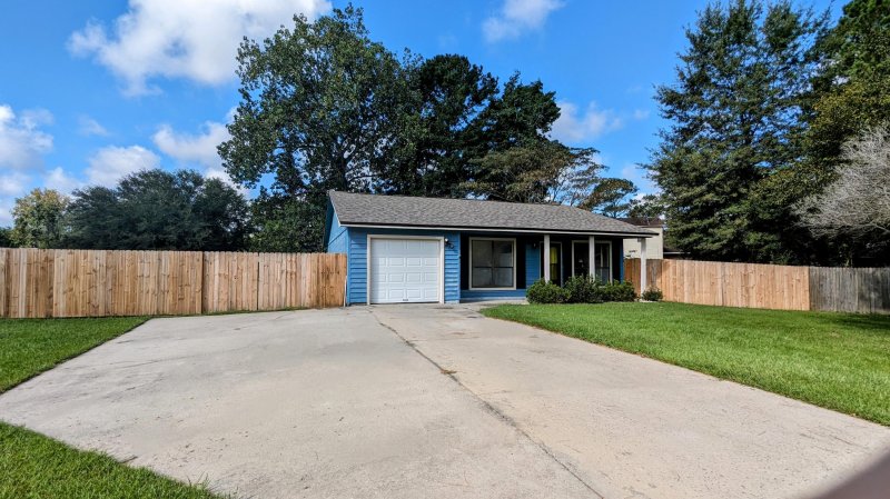 Property image 3 at 106 Sapling Court, Moncks Corner, SC 29461