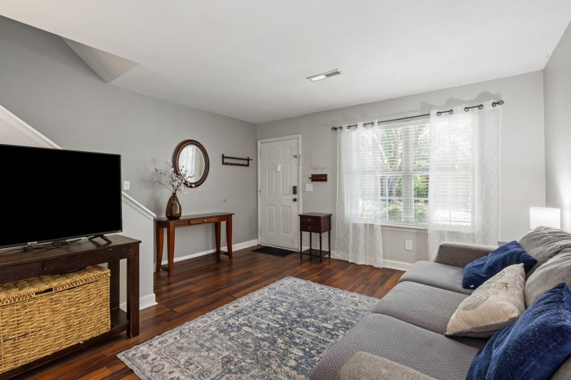 Property image 4 of 507 Stinson Drive E8 in Wildwood Town Homes, Charleston, SC 29407