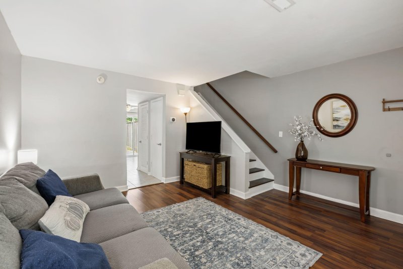 Property image 5 of 507 Stinson Drive E8 in Wildwood Town Homes, Charleston, SC 29407