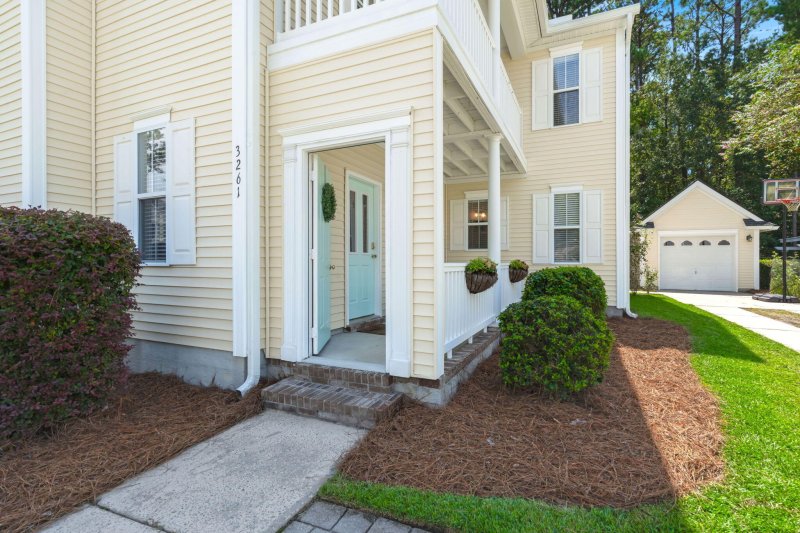 Property image 3 of 3261 Beaconsfield Road in Park West, Mount Pleasant, SC 29466