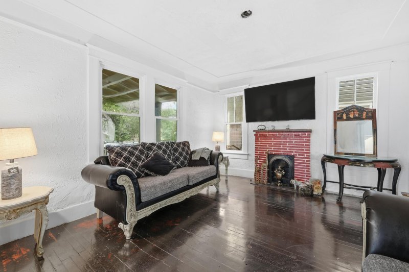 Property image 5 of 15 Poplar Street in North Central, Charleston, SC 29403