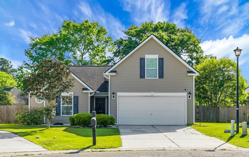 Property image 3 of 129 Mockernut Drive in Summerhaven, Ladson, SC 29456