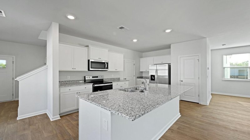 Property image 4 of 378 Willows Crescent Drive in Lakeview at Kitfield, Moncks Corner, SC 29461