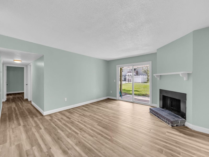 1402 Camp Road 9c