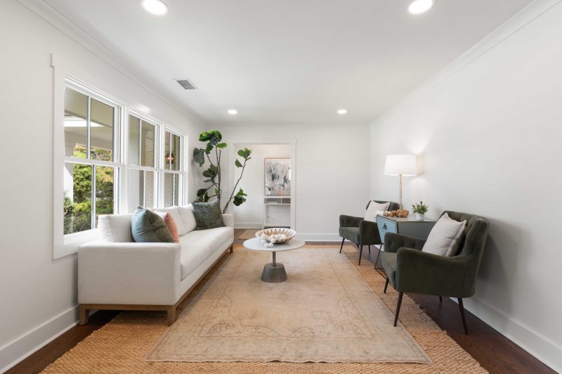 Property image 5 of 1011 Lakeview Drive in The Groves, Mount Pleasant, SC 29464