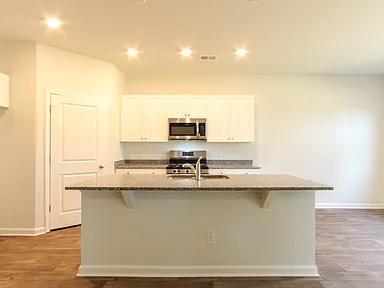 Property image 4 of 127 Blossom Wood Lane in Cane Bay Plantation, Summerville, SC 29486