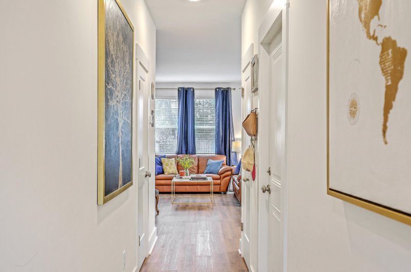 Property image 3 of 1551 Evergreen Street in Ardmore, Charleston, SC 29407