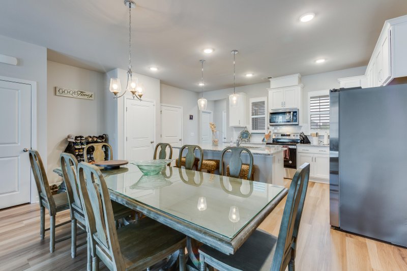 Property image 4 of 574 Mclernon Trace in Marshview Commons, Johns Island, SC 29455
