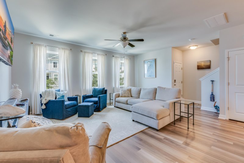 Property image 5 of 574 Mclernon Trace in Marshview Commons, Johns Island, SC 29455