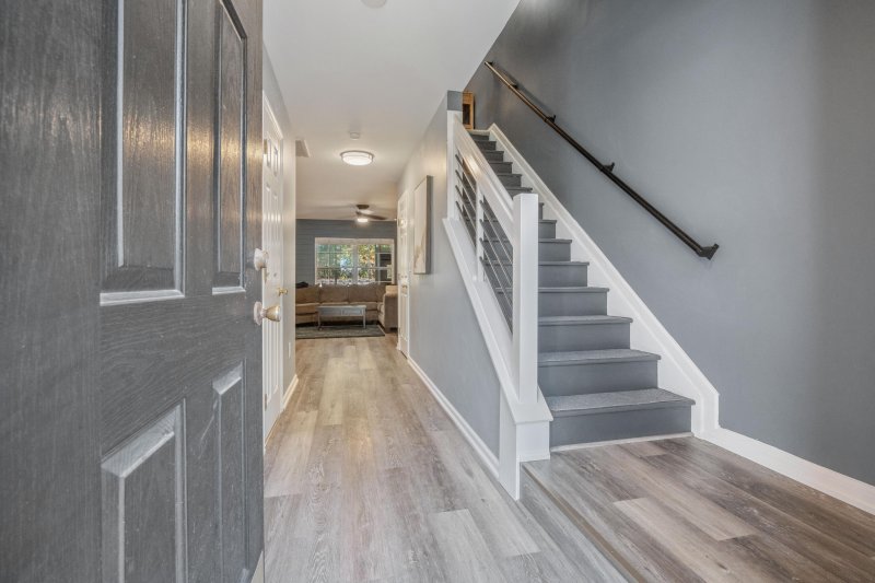 Property image 3 of 103 Taylor Circle in Persimmon Hill Townhouses, Goose Creek, SC 29445