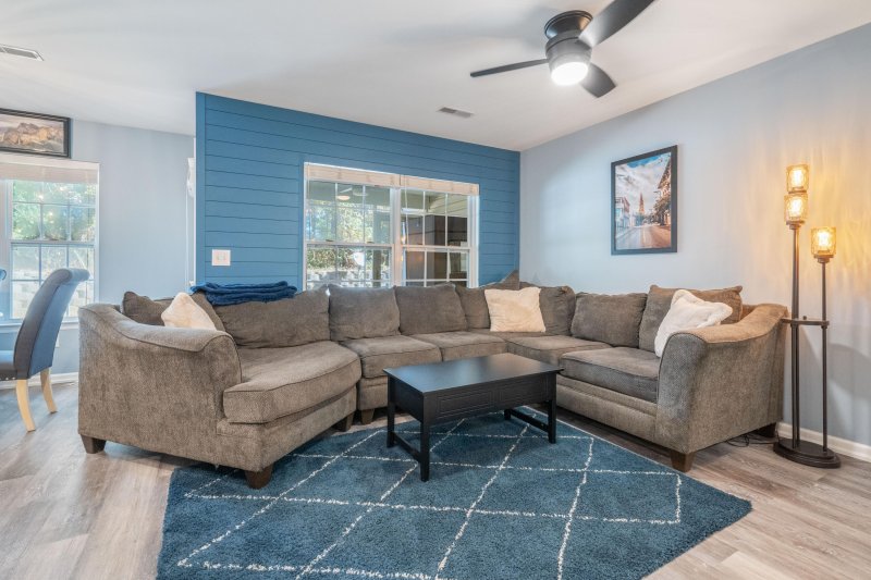 Property image 5 of 103 Taylor Circle in Persimmon Hill Townhouses, Goose Creek, SC 29445