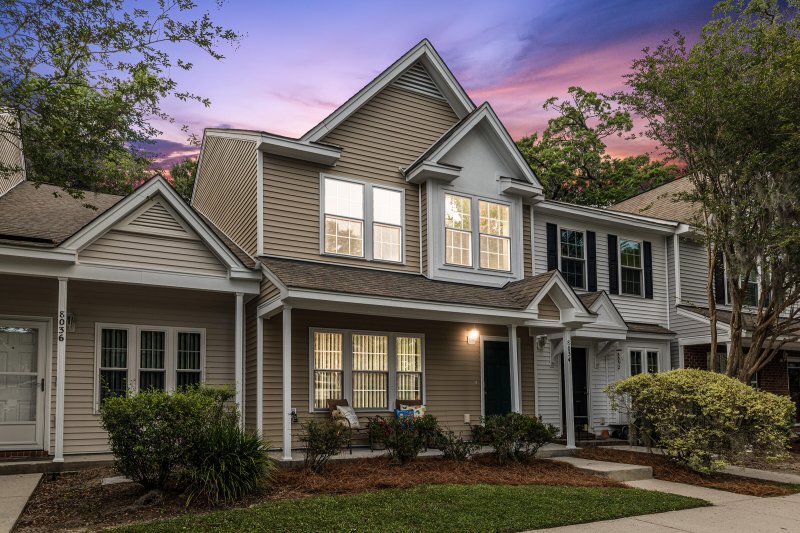 8034 Shadow Oak Drive