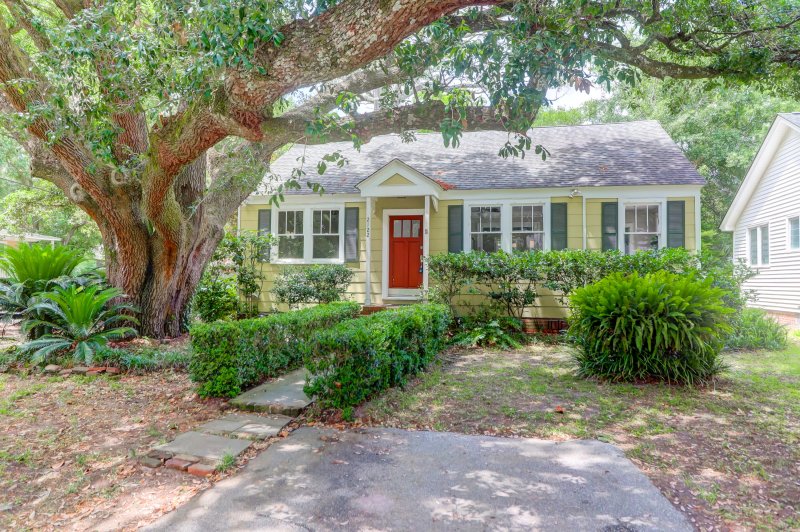 Property image 2 at 2122 Welch Avenue, Charleston, SC 29412