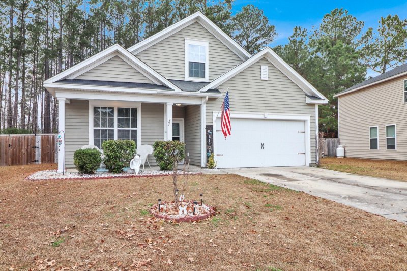 Felder Creek, Summerville community