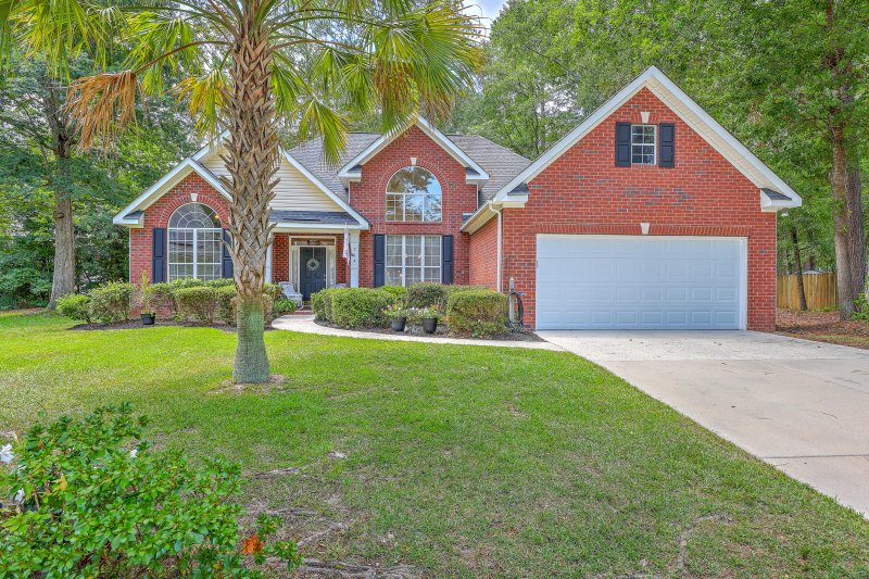 Property image 2 at 704 Pointe Circle, Summerville, SC 29485