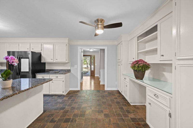 Property image 3 of 17 Plantation Circle in Newington Plantation, Summerville, SC 29485