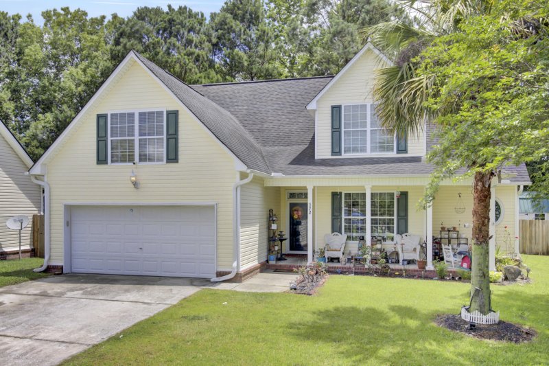 Southern Magnolias, Summerville Community